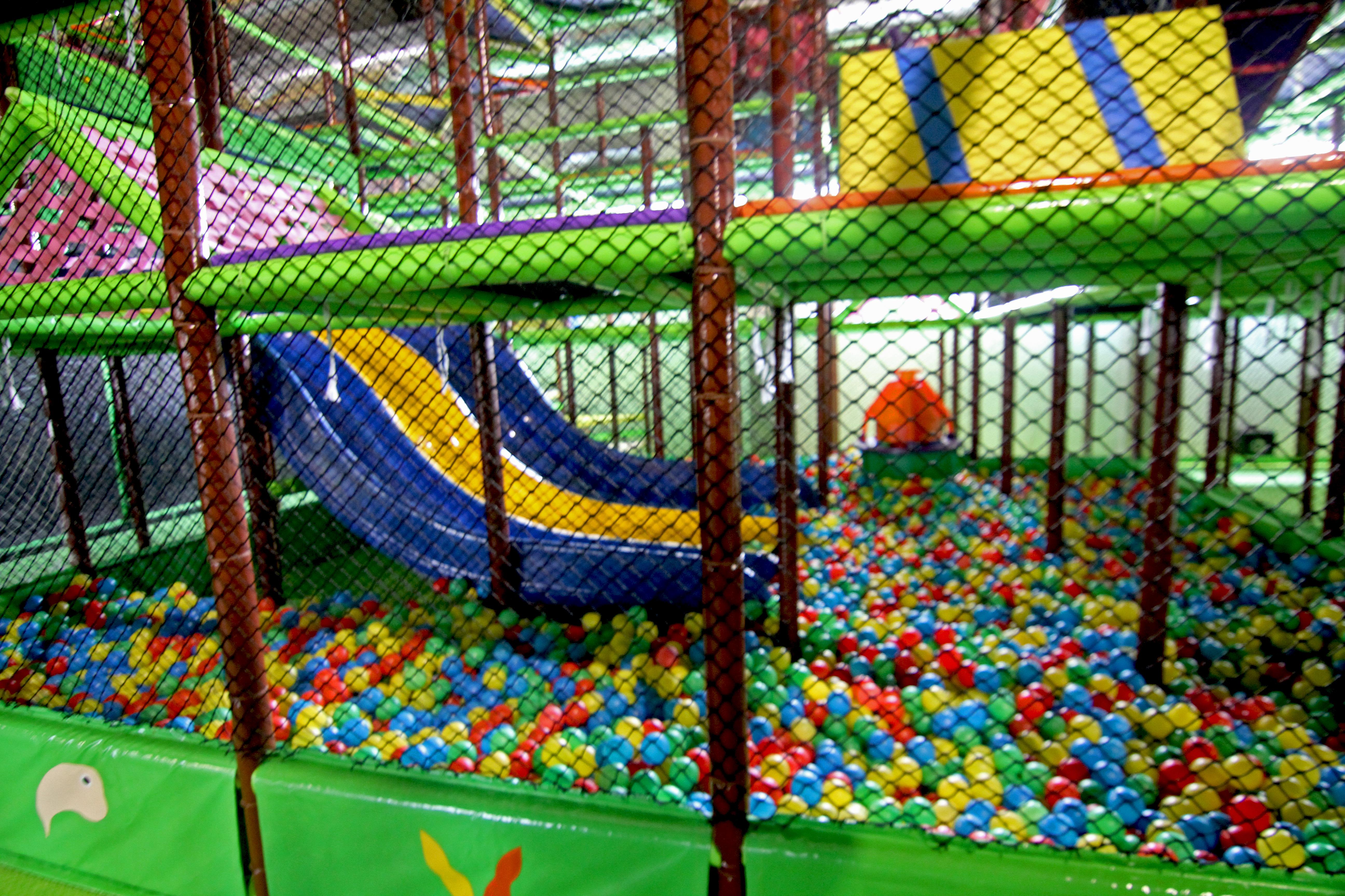 Hotel Hills Sarajevo Congress & Thermal Spa Resort Exterior photo A ball pit at a playground