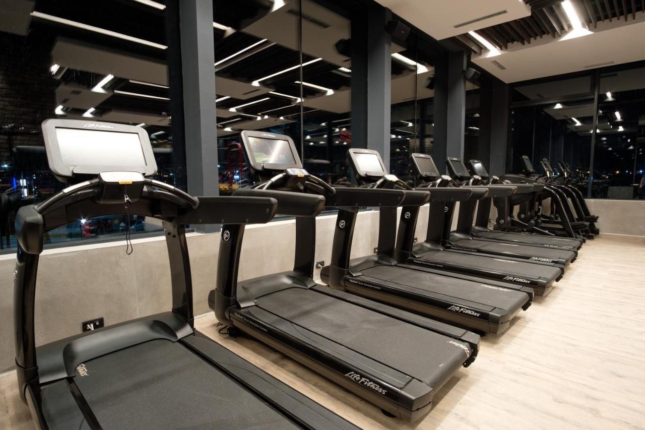 Hotel Hills Sarajevo Congress & Thermal Spa Resort Exterior photo A row of treadmills